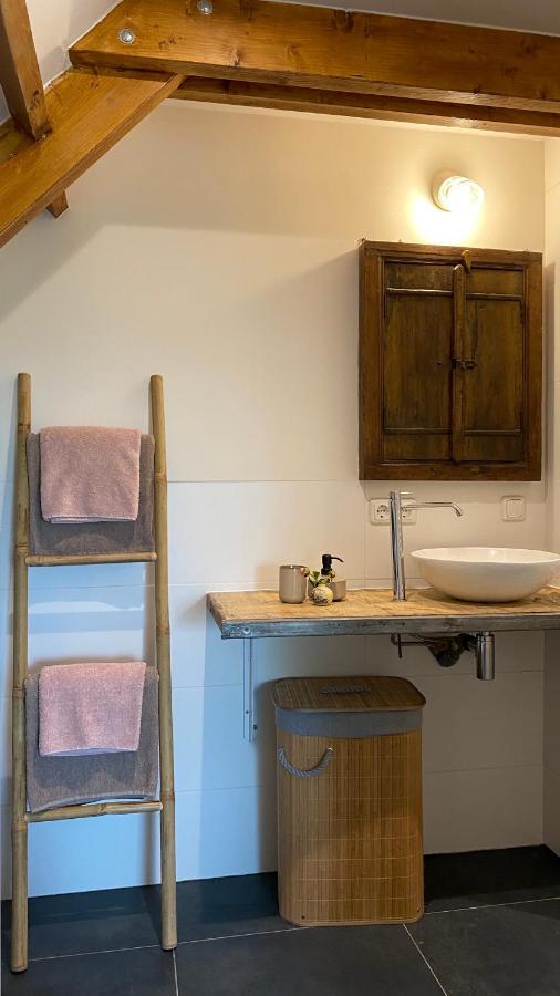 Domstate Bed and Breakfast Ee Buitenkant foto