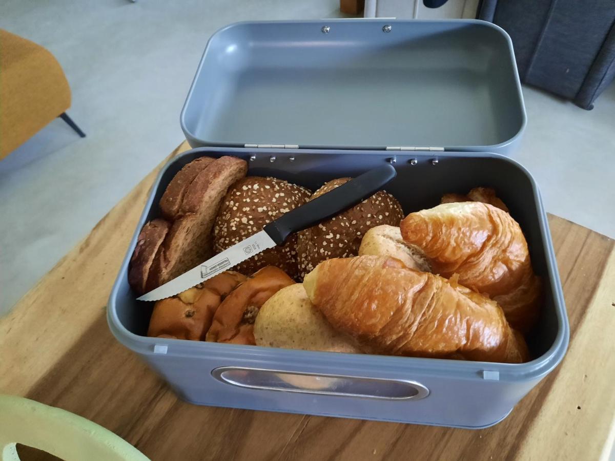 Domstate Bed and Breakfast Ee Buitenkant foto